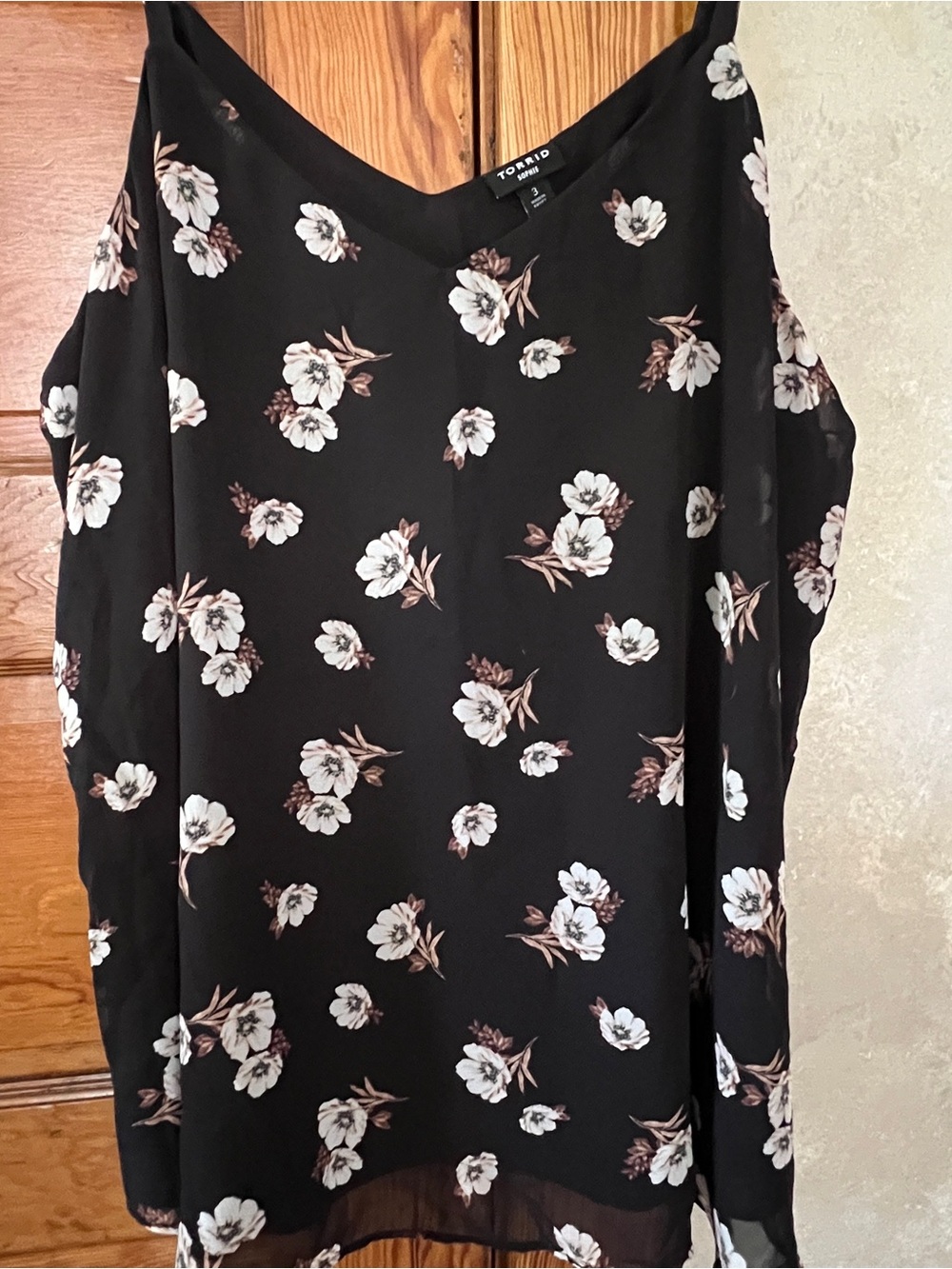 Torrid Whimsigoth Cottagecore Lightweight Black Floral Tank Top Blouse Size 3XL - Picture 3 of 8